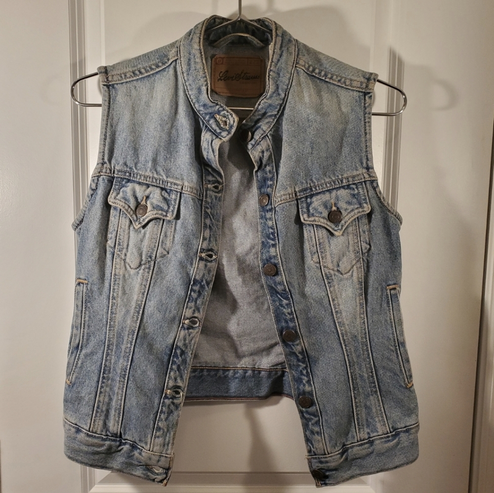 Levi's Strauss & CO. - Signature Denim Vest